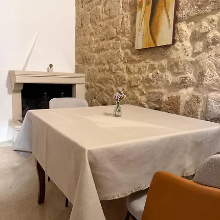 Vakantiehuis Dimora 400 - Nel Cuore Del Centro Storico Di